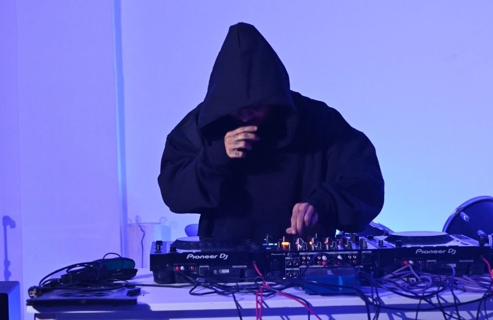 Best Techno DJ in Mumbai: Why Avnavion Leads the Underground Scene | Avnavion