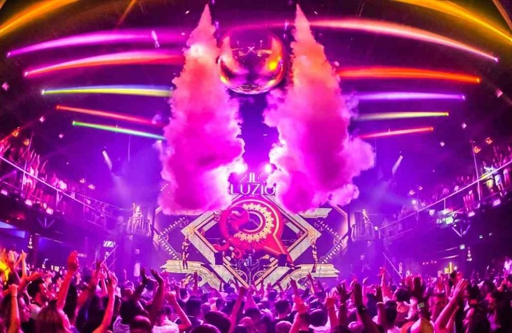 Techno DJ in Thailand: Why Indian Underground Techno Artists Are Gaining Global Recognition | Avnavion